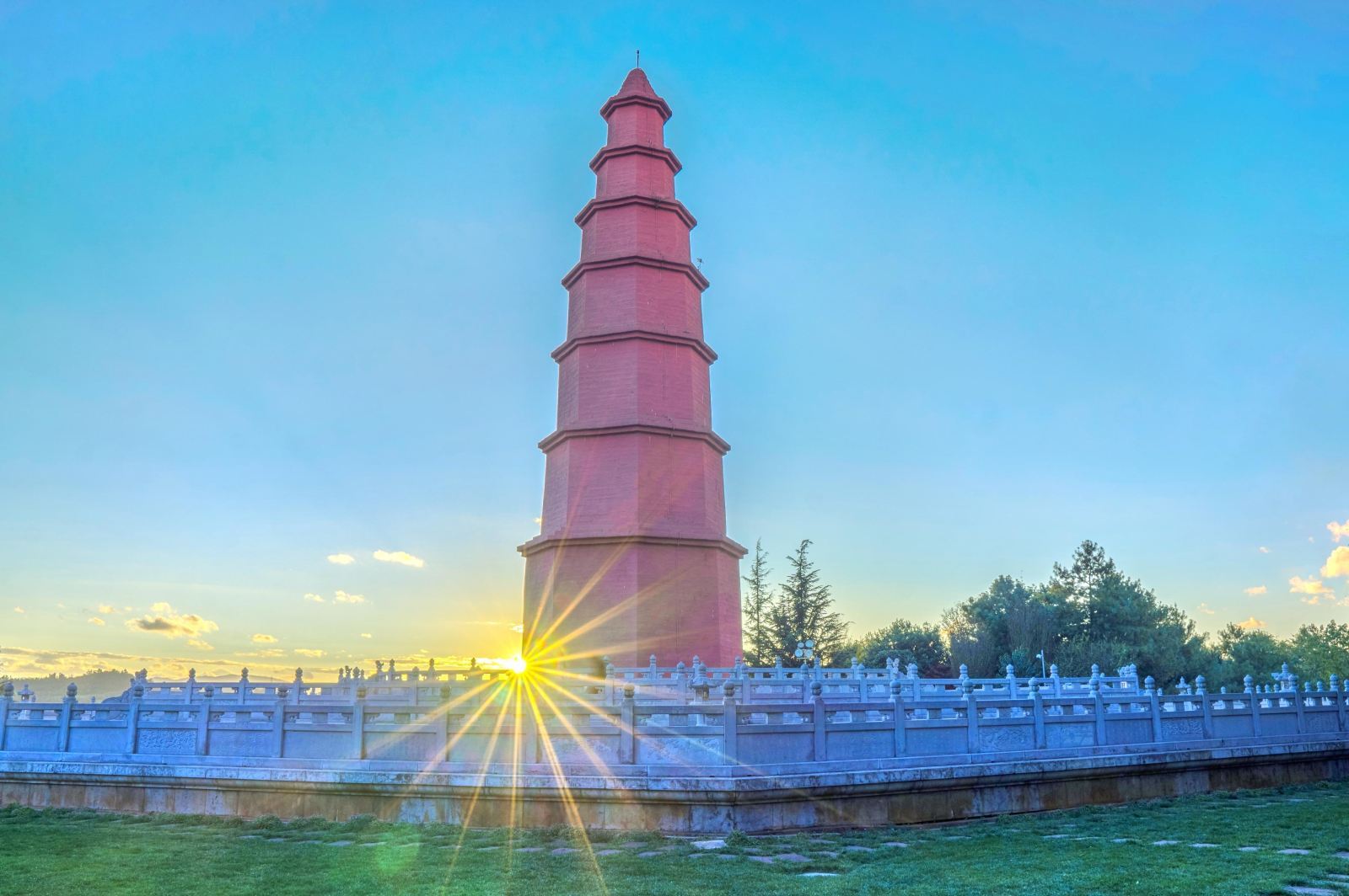 【春节期间大理人多吗】——大理旅游简介