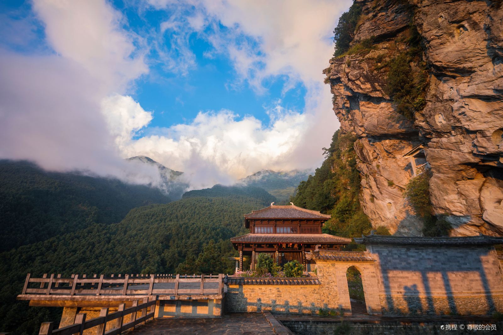 【云南大理洱海旅游】——打造舒适之旅庞建新